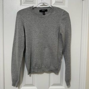 Forever 21 US S women’s full sleeve sweater.